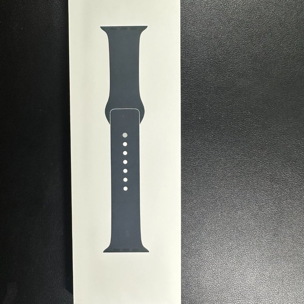 NWT Apple 45MM Midnight Sport Band